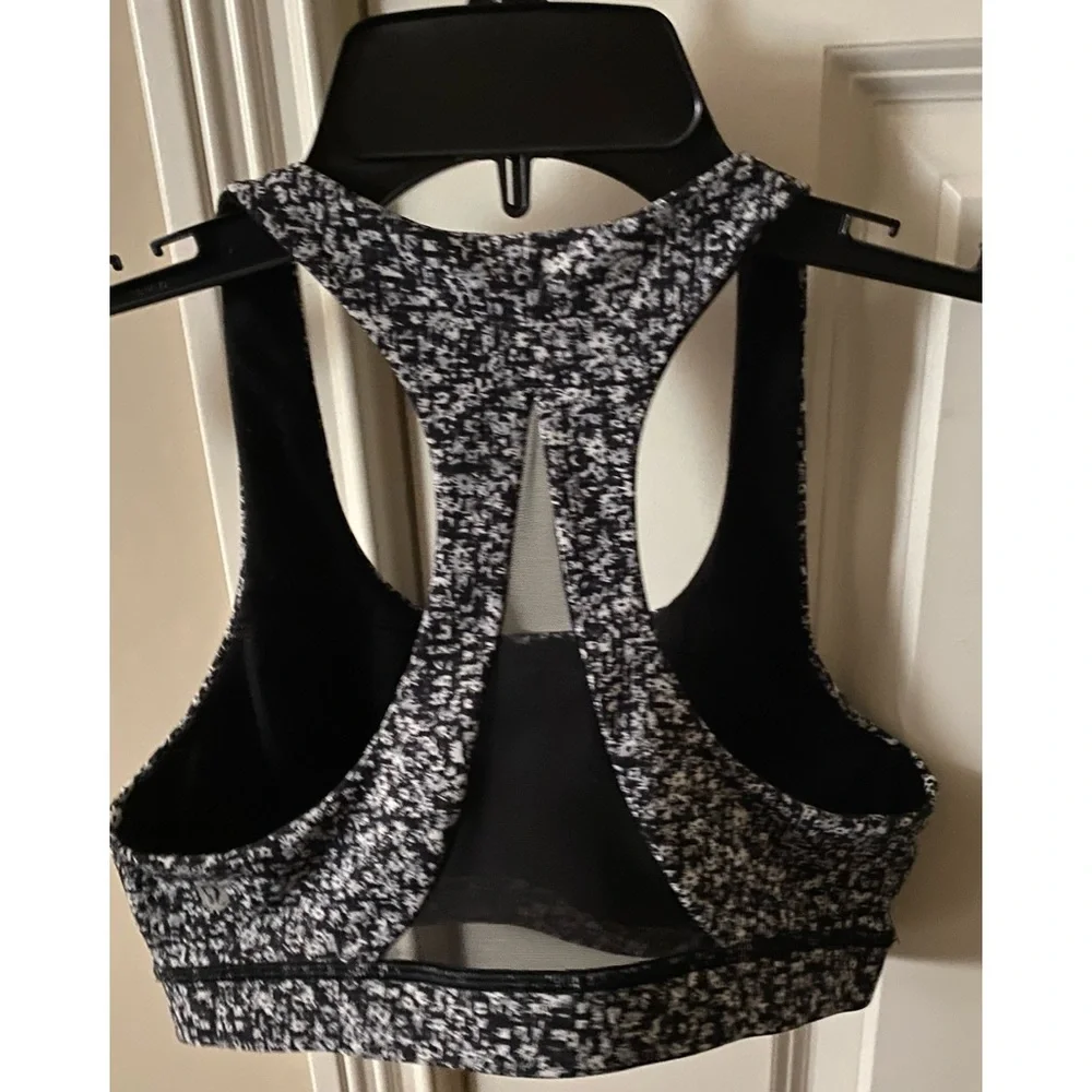 Lululemon Print Racerback Bra - Picture 6 of 7